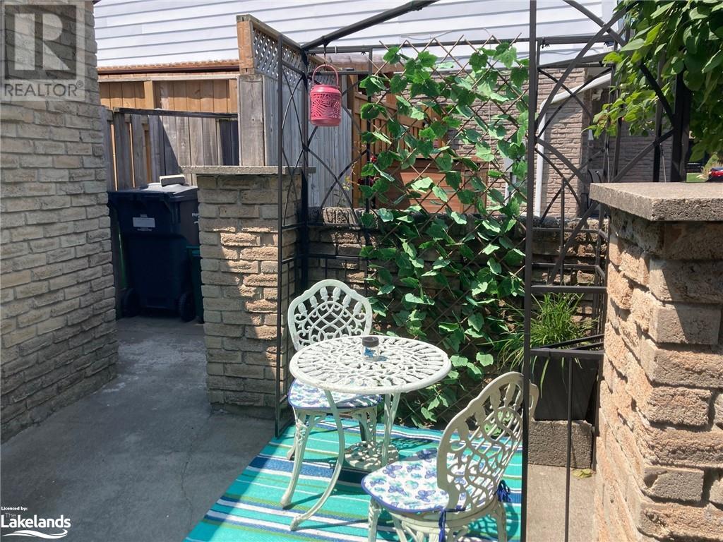 117 Beech Street, Brampton, Ontario L6V 2Z2 - Photo 3 - 40621961