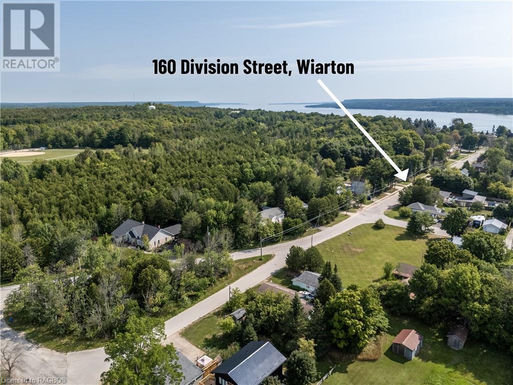 160 Division Street, Wiarton, Ontario  N0H 2T0 - Photo 1 - 40625269