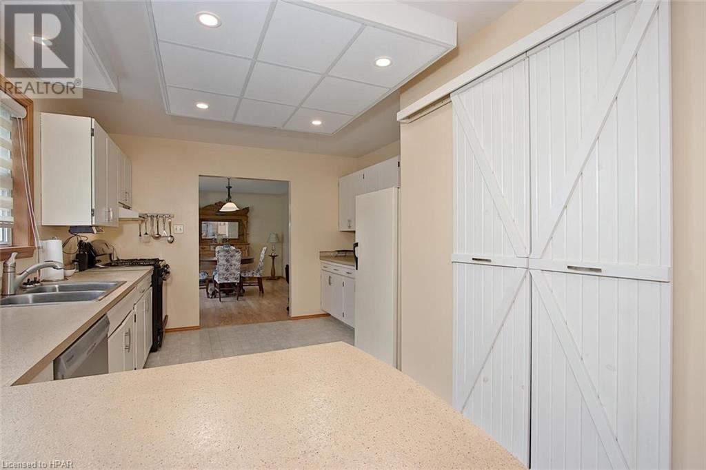 40 Albert Street, Mitchell, Ontario  N0K 1N0 - Photo 10 - 40624318