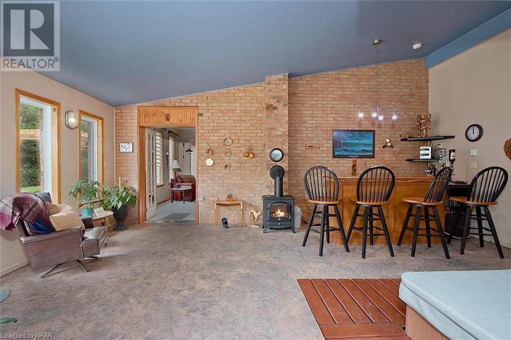 40 Albert Street, Mitchell, Ontario  N0K 1N0 - Photo 22 - 40624318