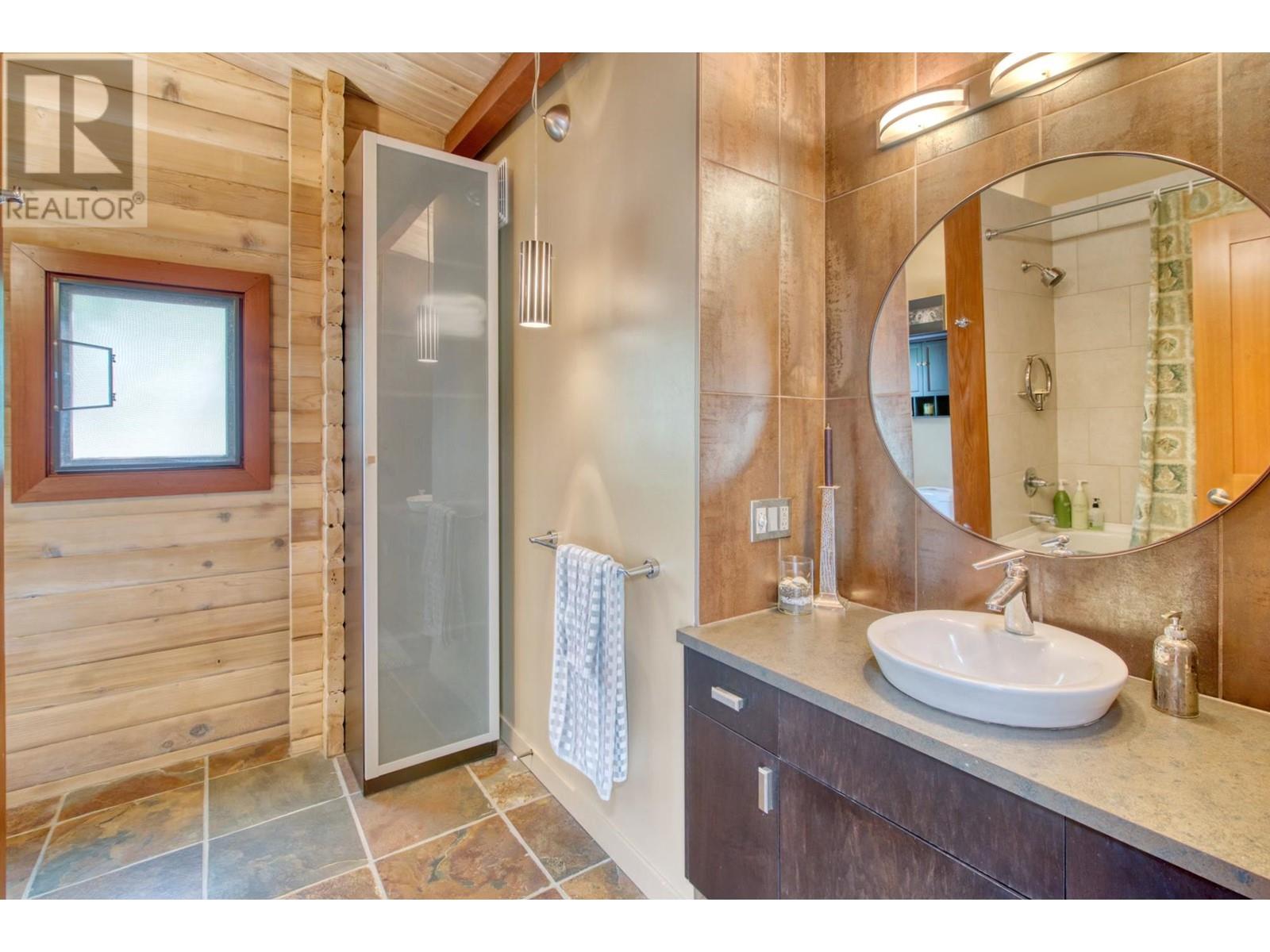 6109 Sechelt Inlet Road, Sechelt, British Columbia  V7Z 0P5 - Photo 29 - R2910831