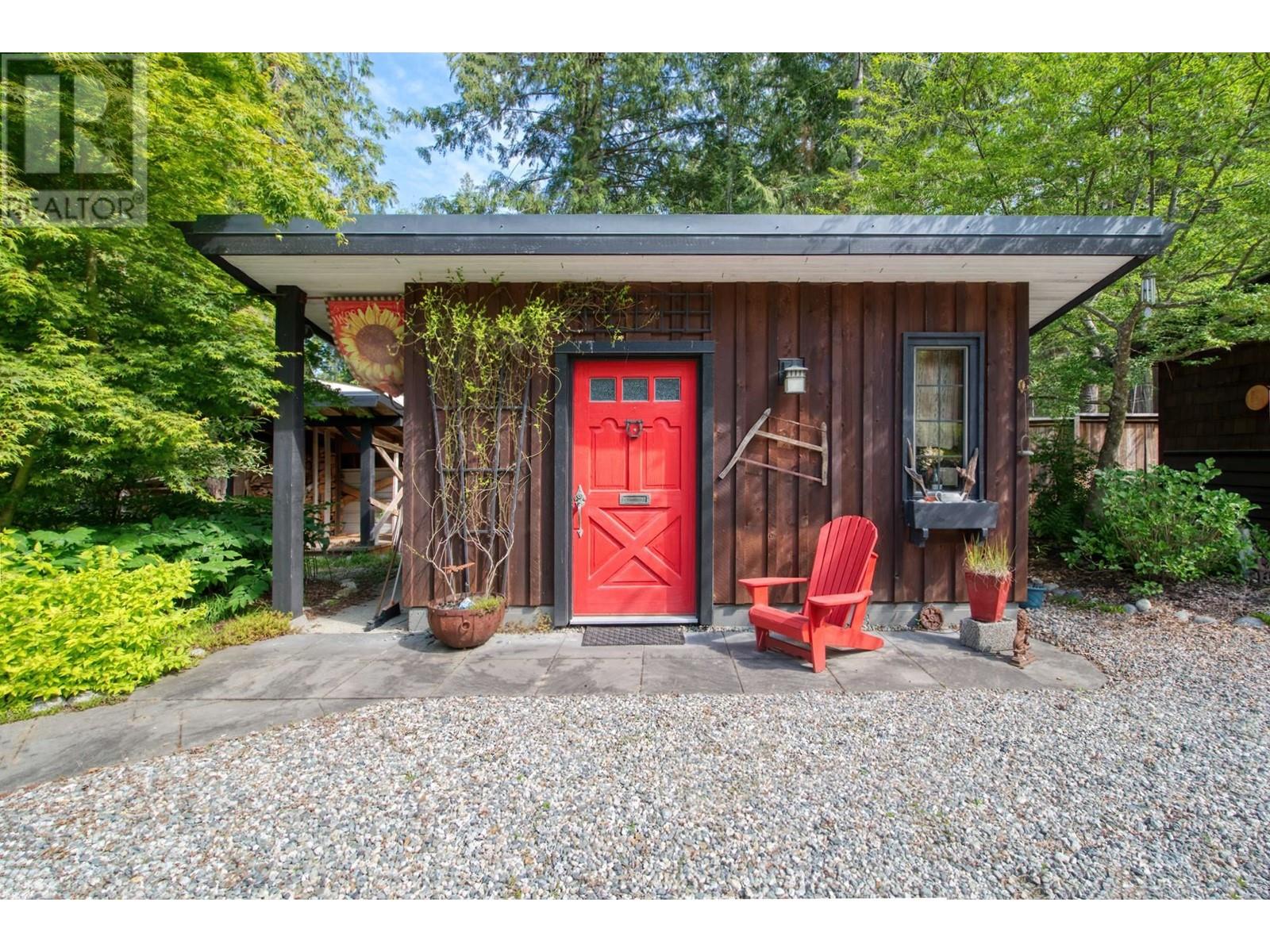 6109 Sechelt Inlet Road, Sechelt, British Columbia  V7Z 0P5 - Photo 6 - R2910831