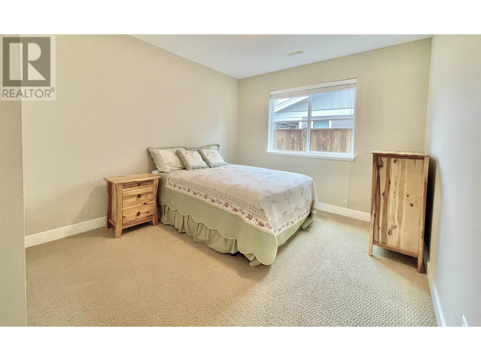 1044 Woodsworth Road, Gibsons, British Columbia  V0N 1V7 - Photo 11 - R2910847
