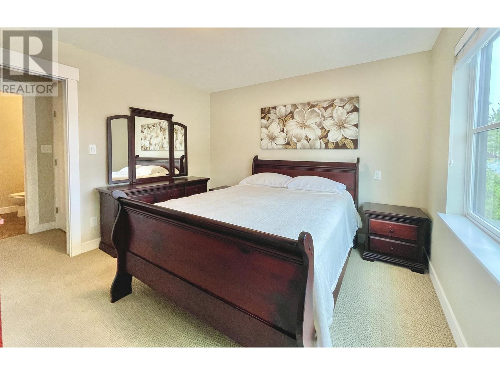 1044 Woodsworth Road, Gibsons, British Columbia  V0N 1V7 - Photo 7 - R2910847