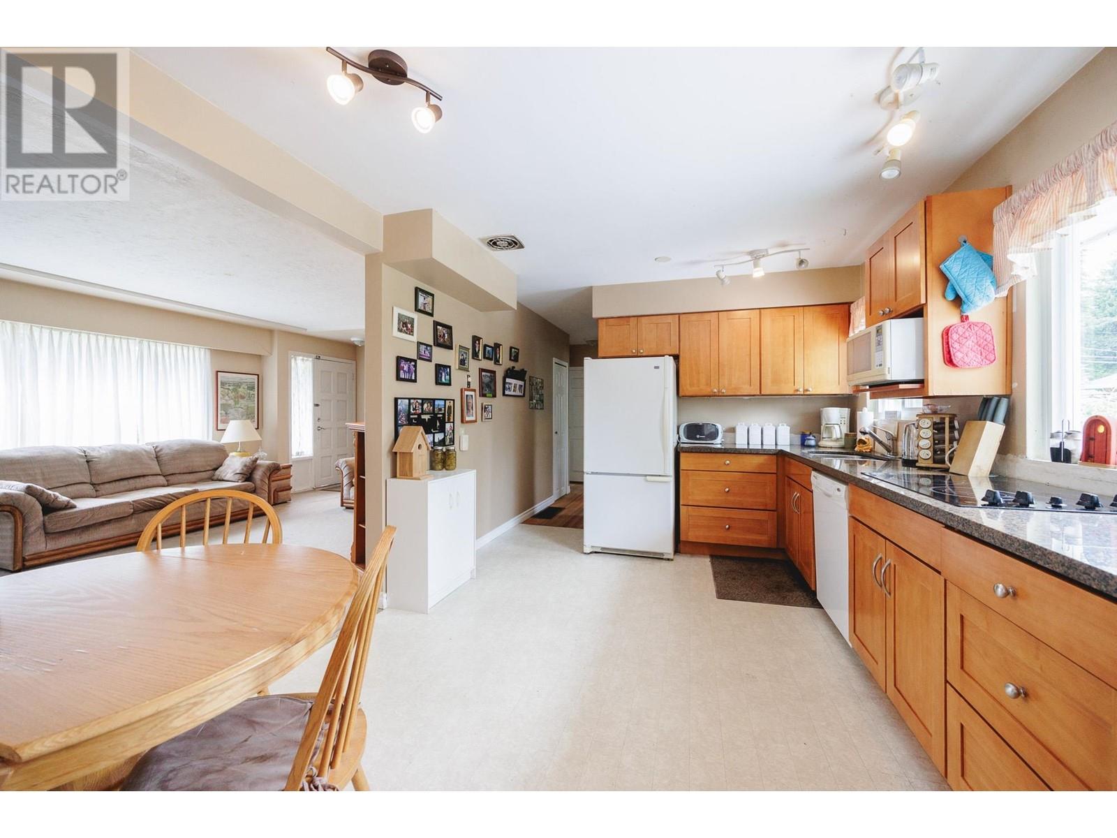 21437 122 Avenue, Maple Ridge, British Columbia  V2X 3W7 - Photo 8 - R2910884