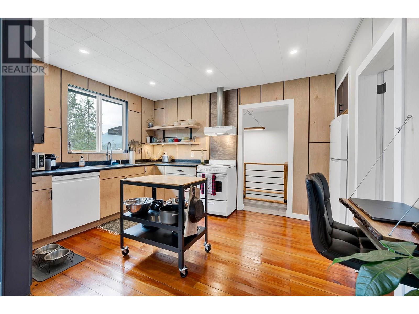 1615 Birch Island Lost Crk Rd, Clearwater, British Columbia  V0E 1N1 - Photo 14 - 180107