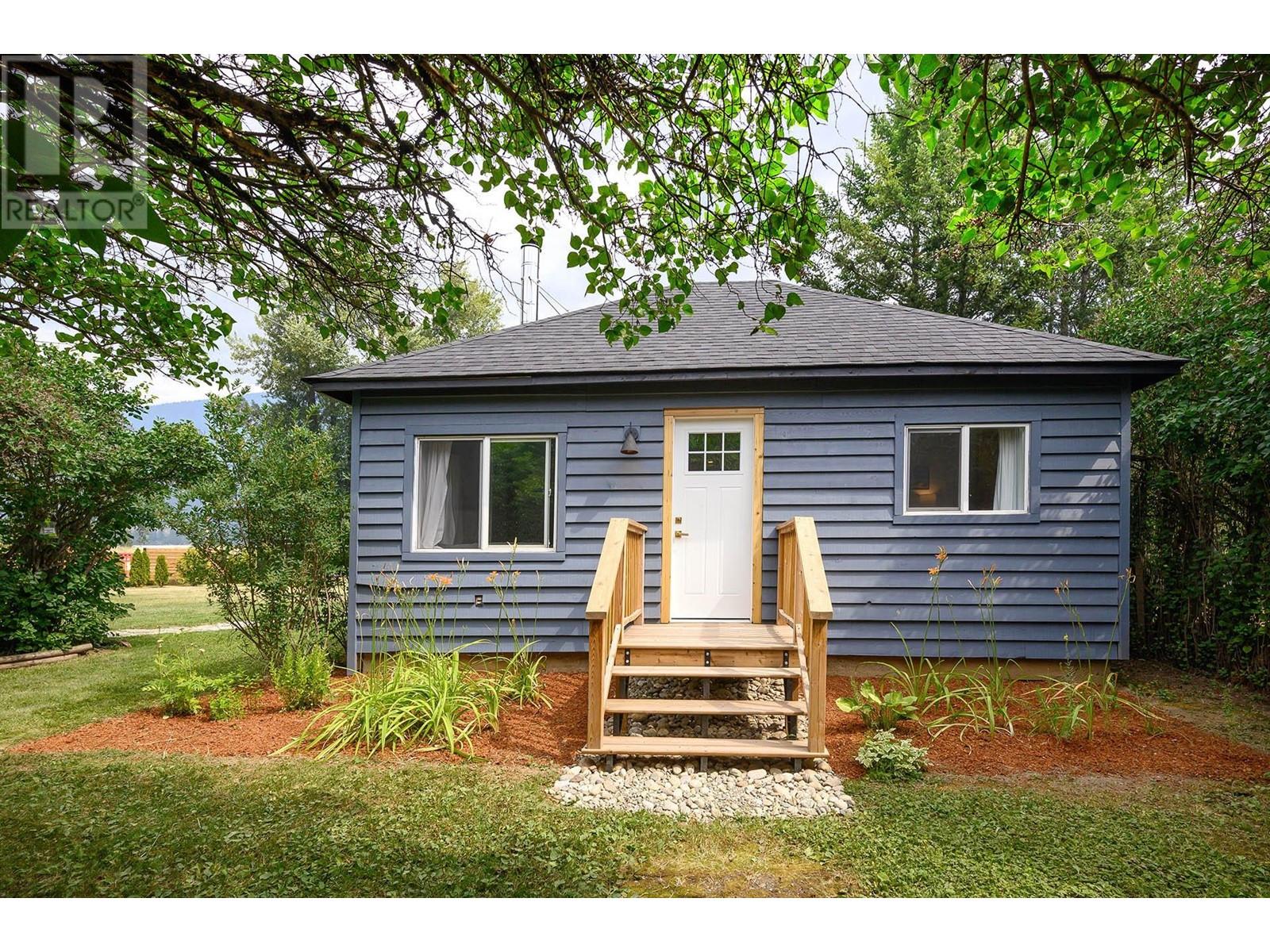 1615 Birch Island Lost Crk Rd, Clearwater, British Columbia  V0E 1N1 - Photo 2 - 180107