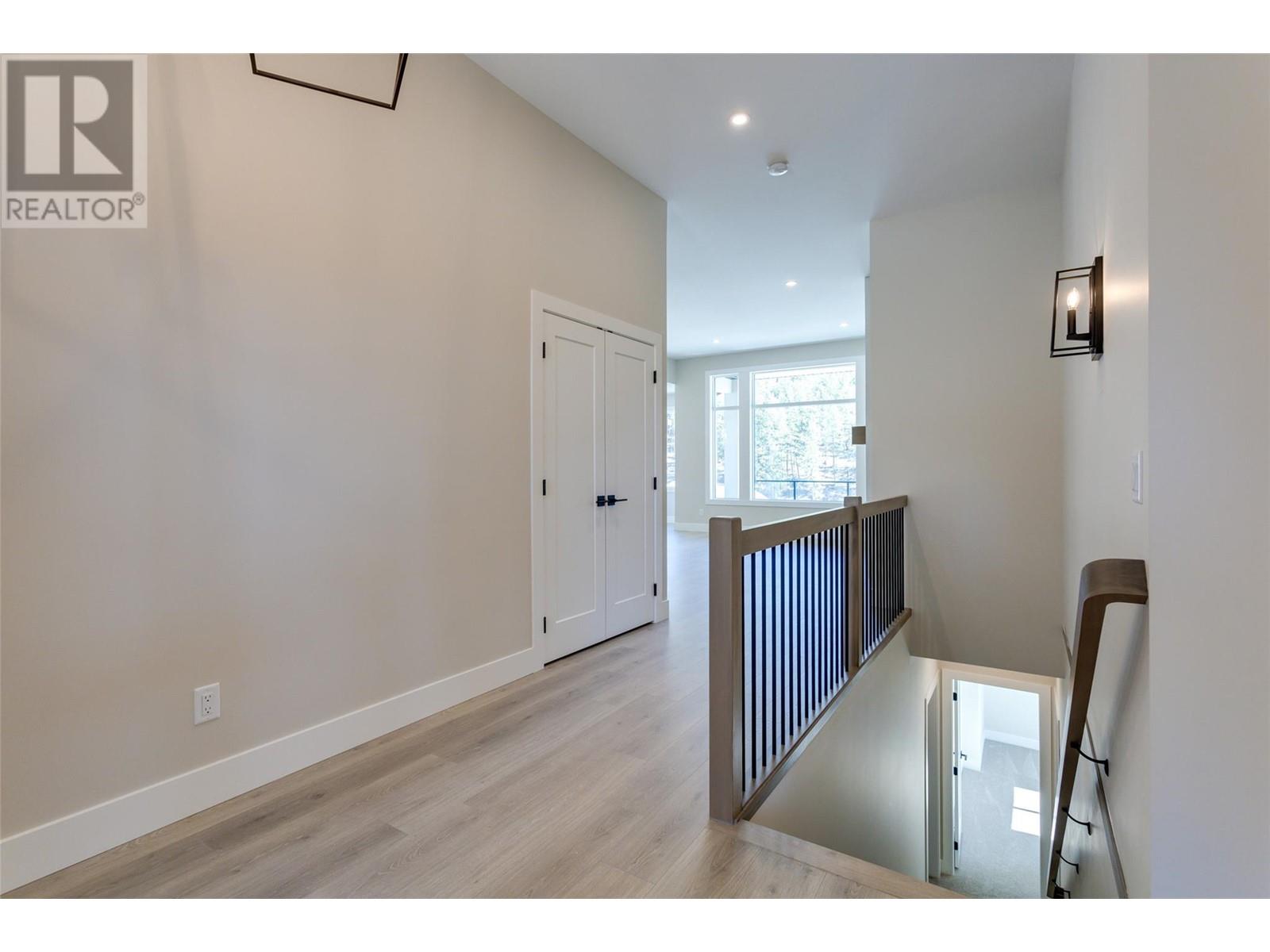 3438 Hilltown Close Kelowna