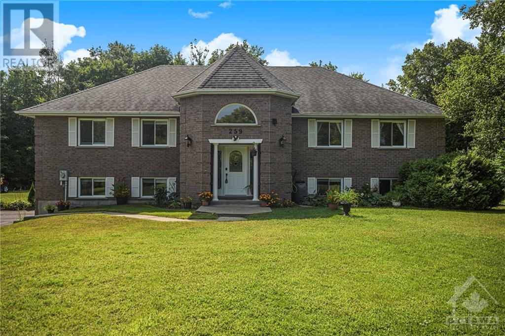 259 Golf Club Road, Smiths Falls, Ontario  K7A 4S5 - Photo 1 - 1405160