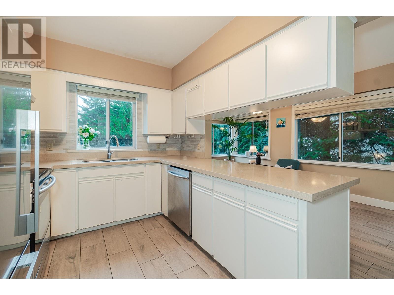 6812 Arbutus Street, Vancouver, British Columbia  V6P 5S7 - Photo 8 - R2852485