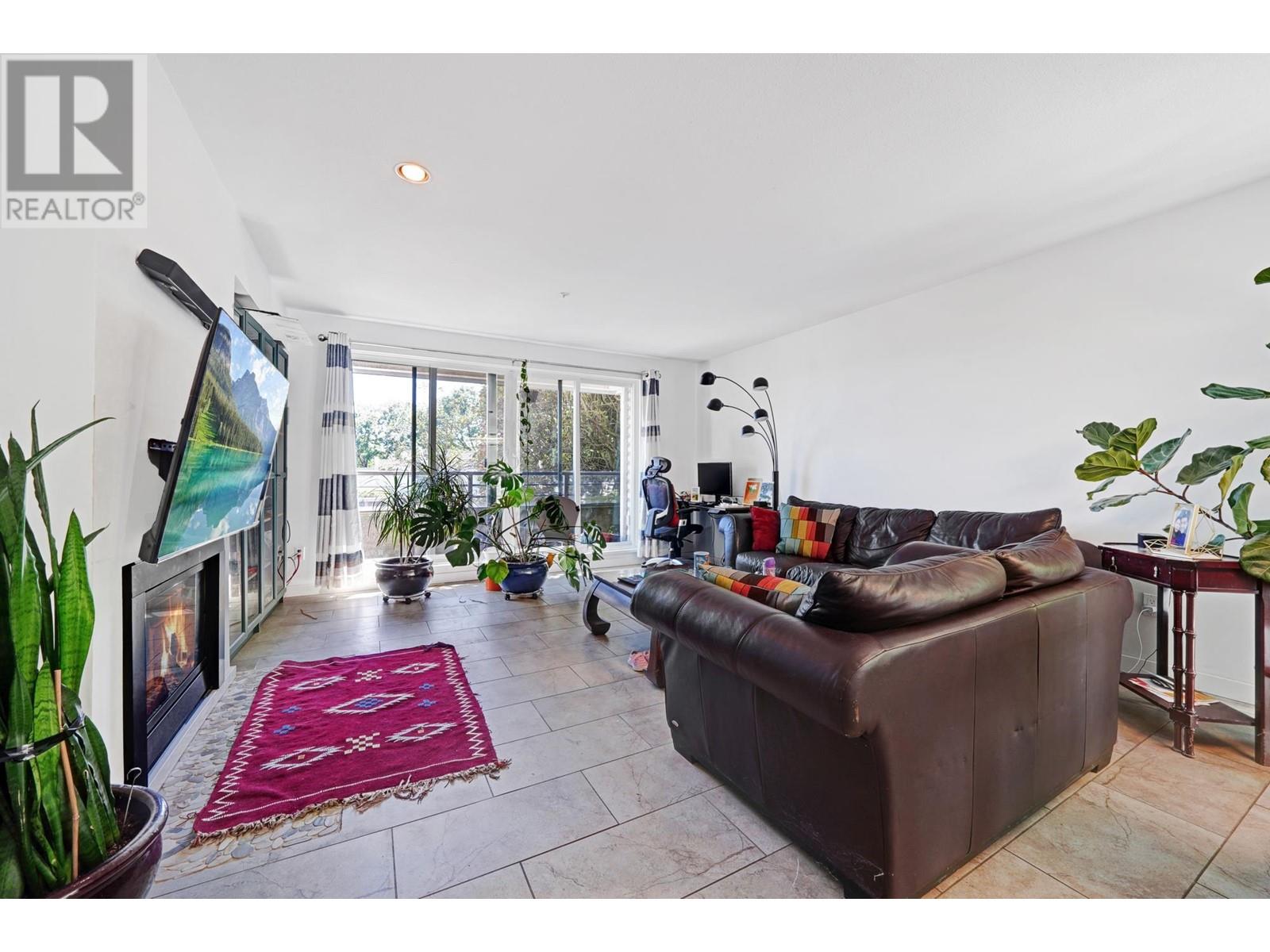 1 2150 Se Marine Drive, Vancouver, British Columbia  V5P 2S1 - Photo 7 - R2910838