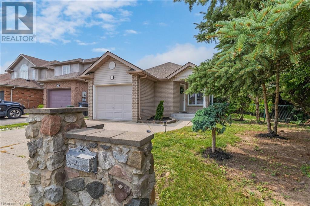 1 Boulder Crescent, Guelph, Ontario  N1G 5A3 - Photo 3 - 40625099