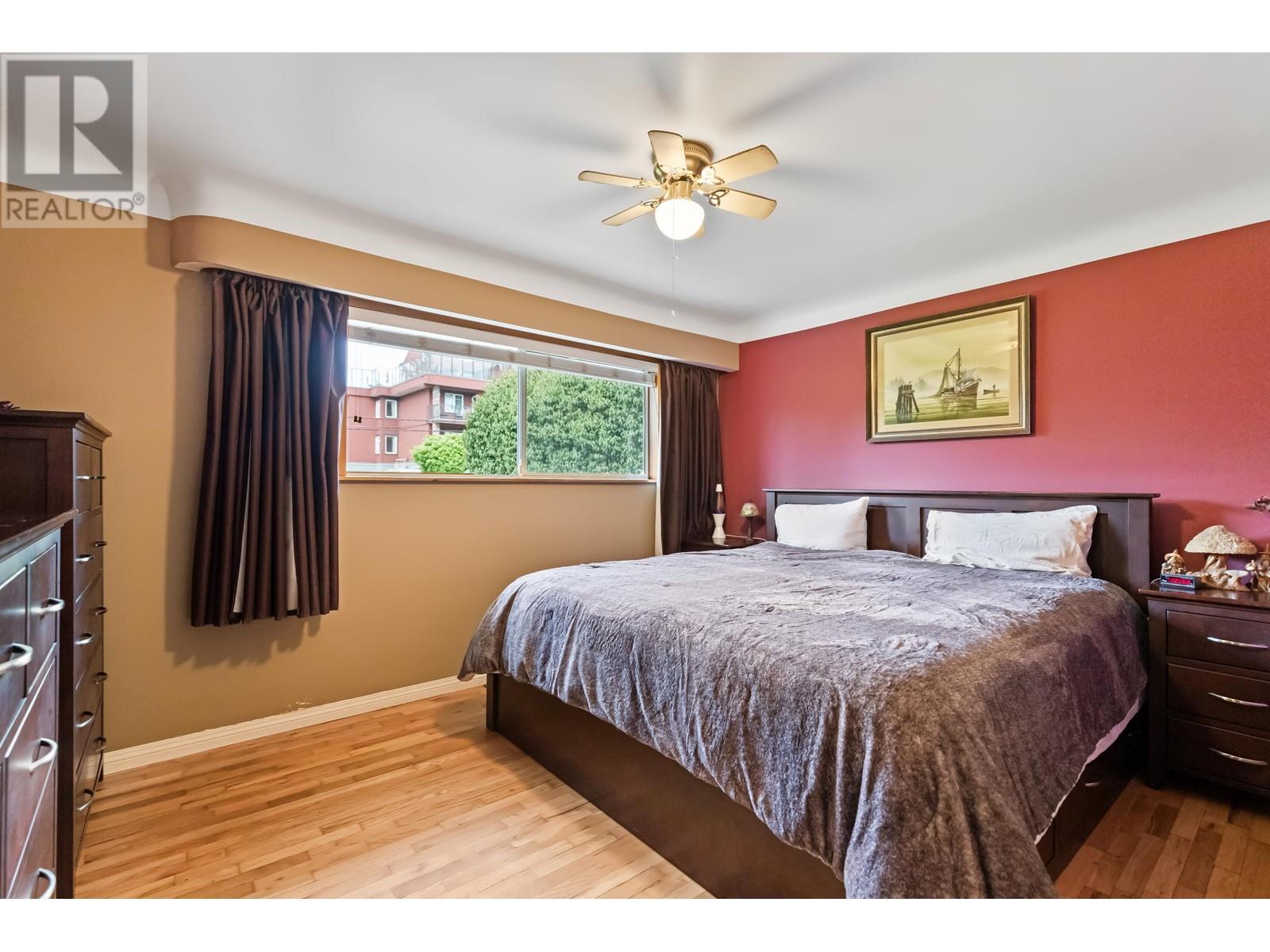 22128 119 Avenue, Maple Ridge, British Columbia  V2X 2Y8 - Photo 5 - R2911031