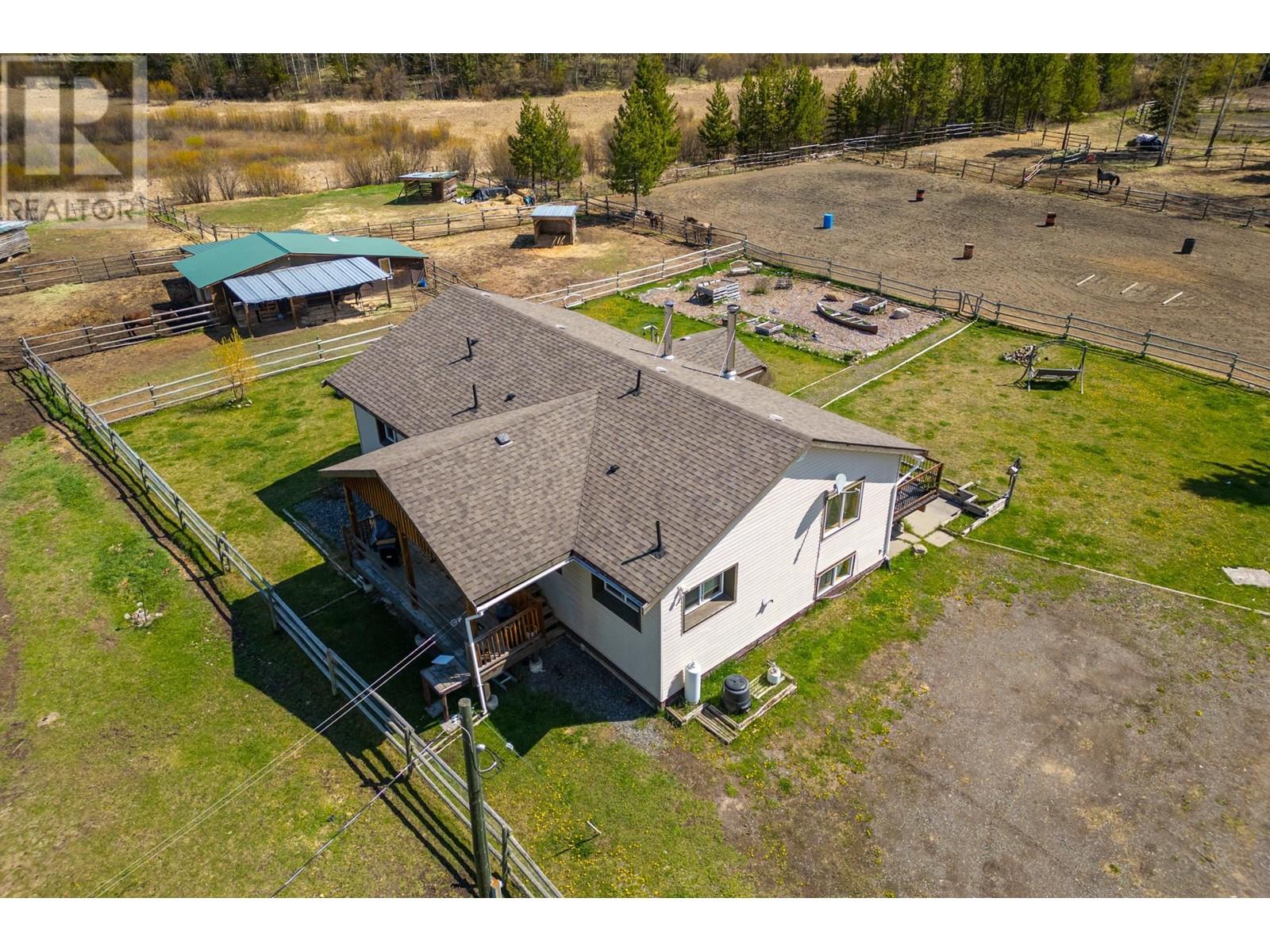 6851 FAWN CREEK ROAD, lone butte, British Columbia V0K1X1