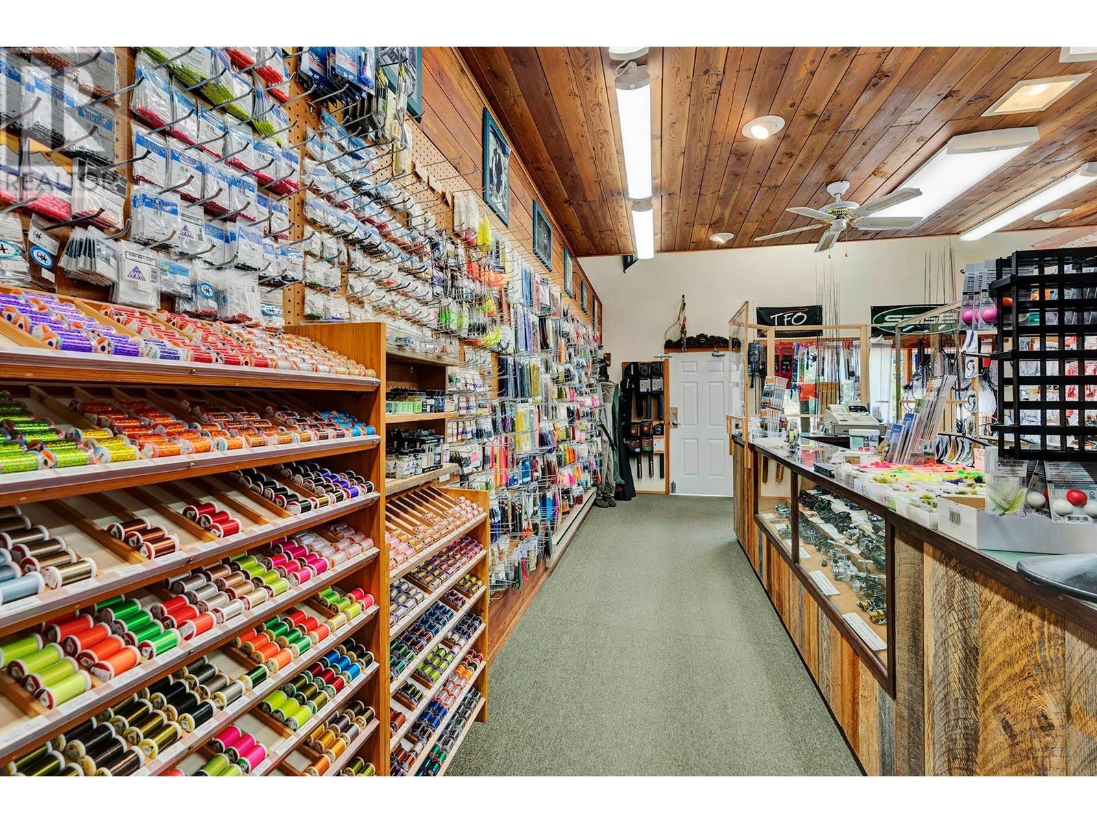 136 Highway 24, Little Fort, British Columbia   - Photo 13 - 180108