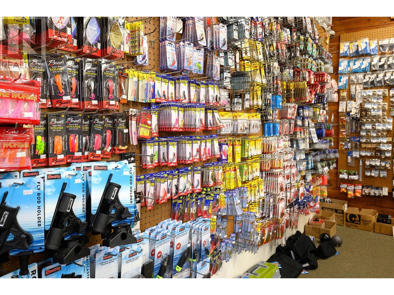 136 Highway 24, Little Fort, British Columbia   - Photo 26 - 180108