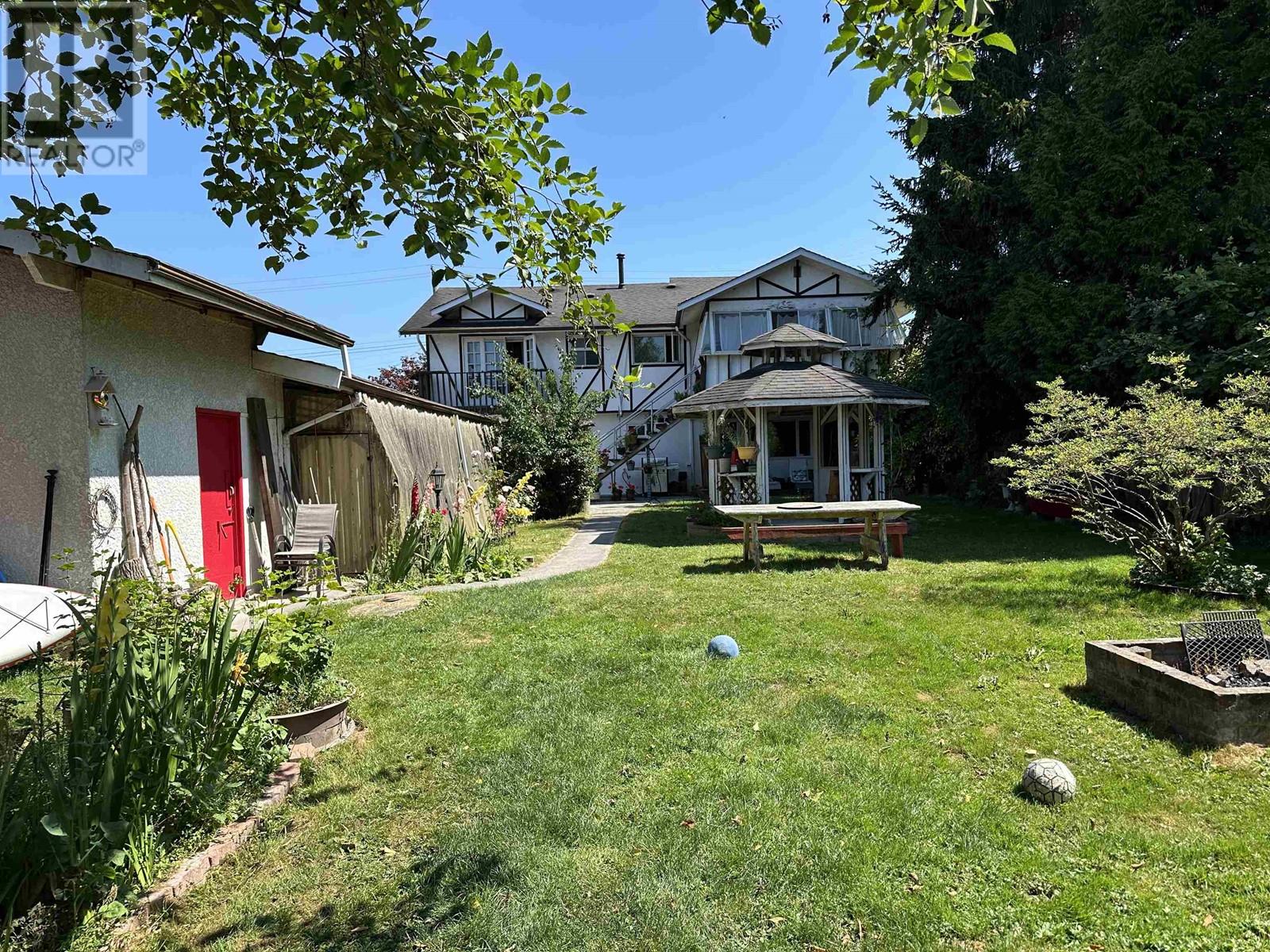 122 Sprice Street, New Westminster, British Columbia  V3M 5L4 - Photo 3 - R2908925