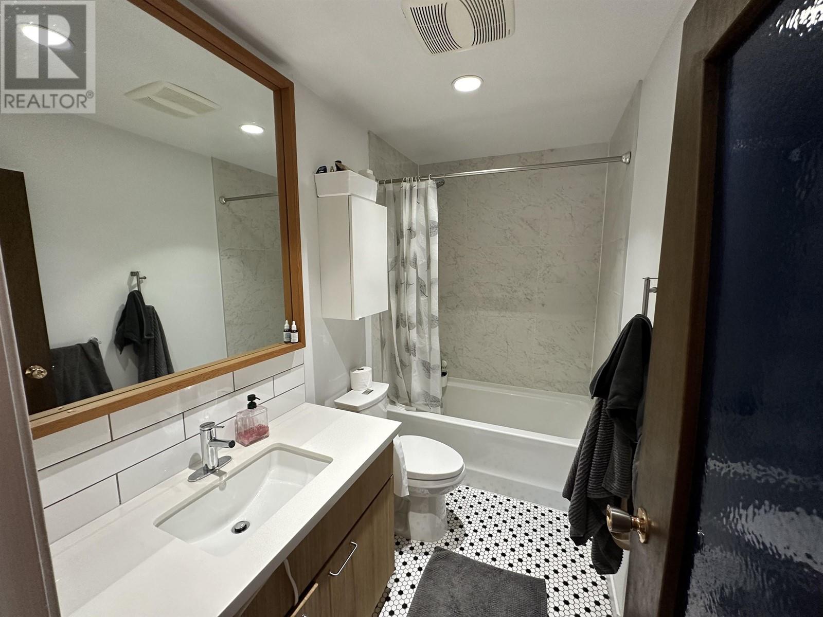 122 Sprice Street, New Westminster, British Columbia  V3M 5L4 - Photo 16 - R2908925