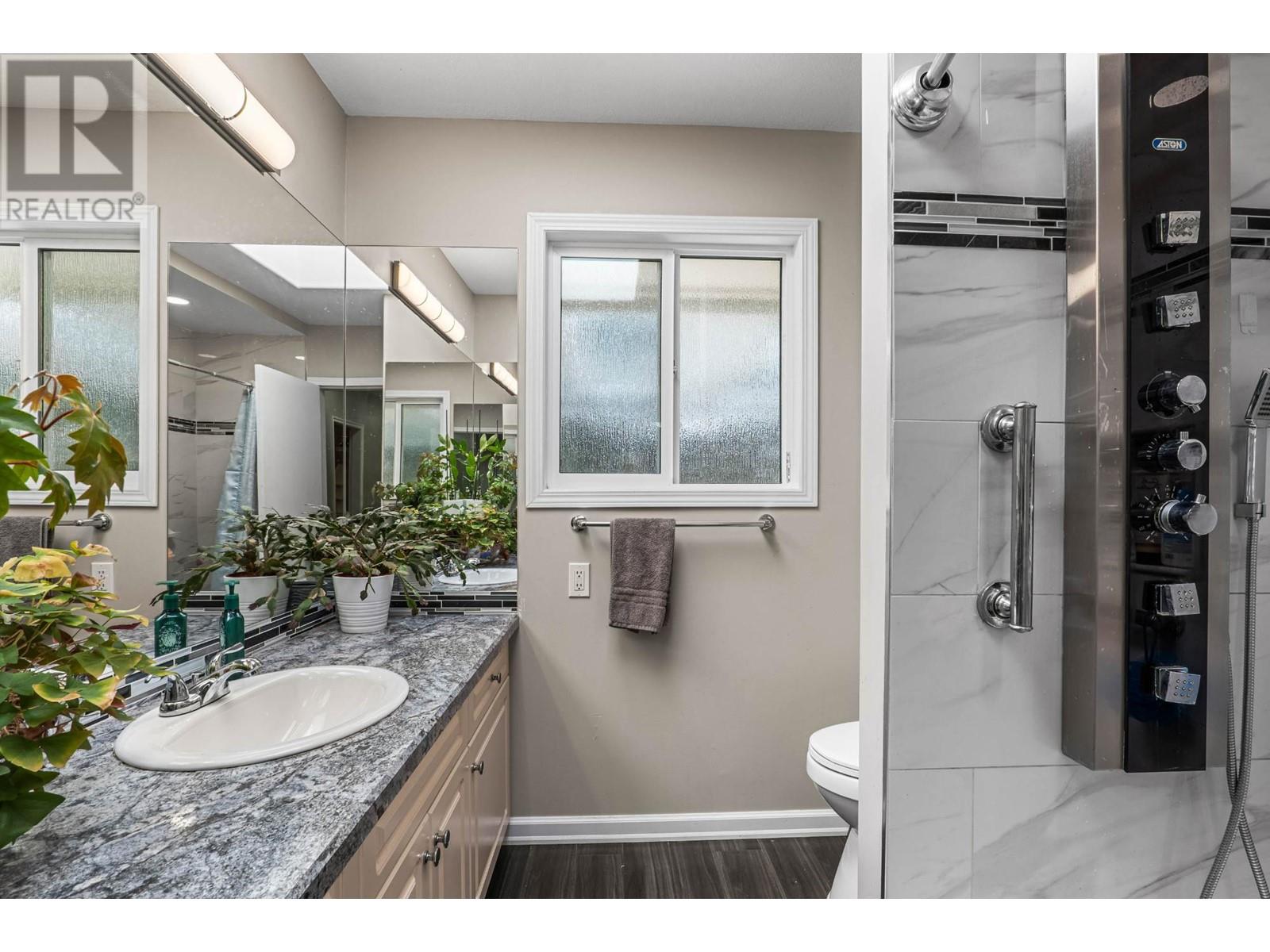 211 Blueberry Place, Kamloops, British Columbia  V2H 1M4 - Photo 19 - 180122