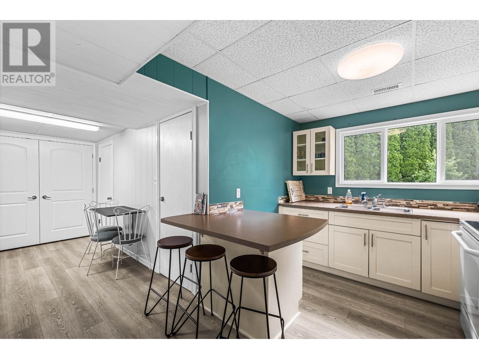 211 Blueberry Place, Kamloops, British Columbia  V2H 1M4 - Photo 24 - 180122