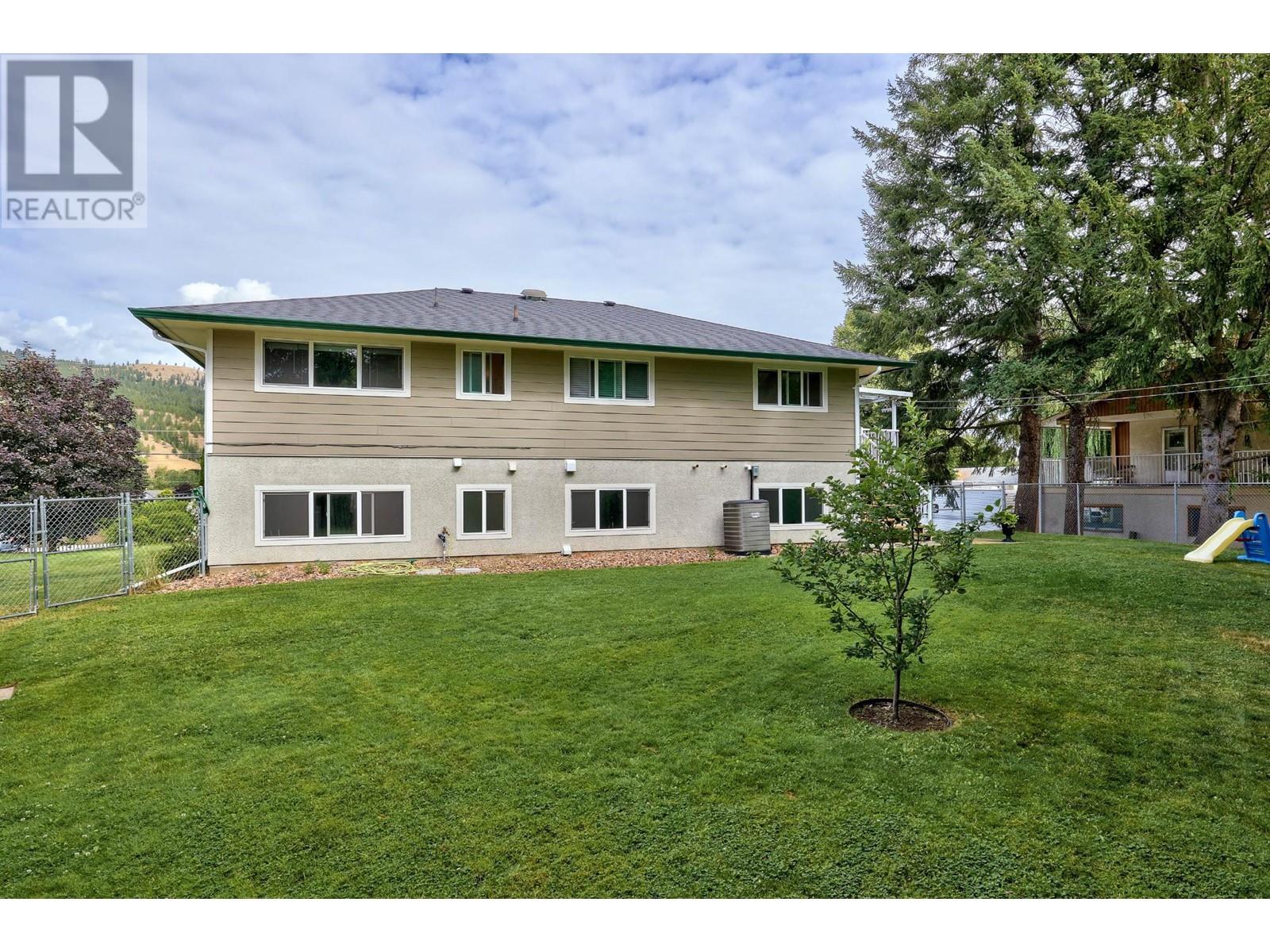 211 Blueberry Place, Kamloops, British Columbia  V2H 1M4 - Photo 36 - 180122