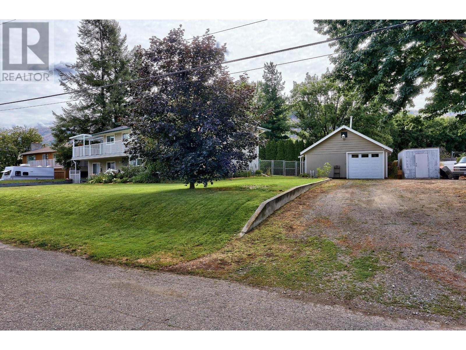 211 Blueberry Place, Kamloops, British Columbia  V2H 1M4 - Photo 37 - 180122