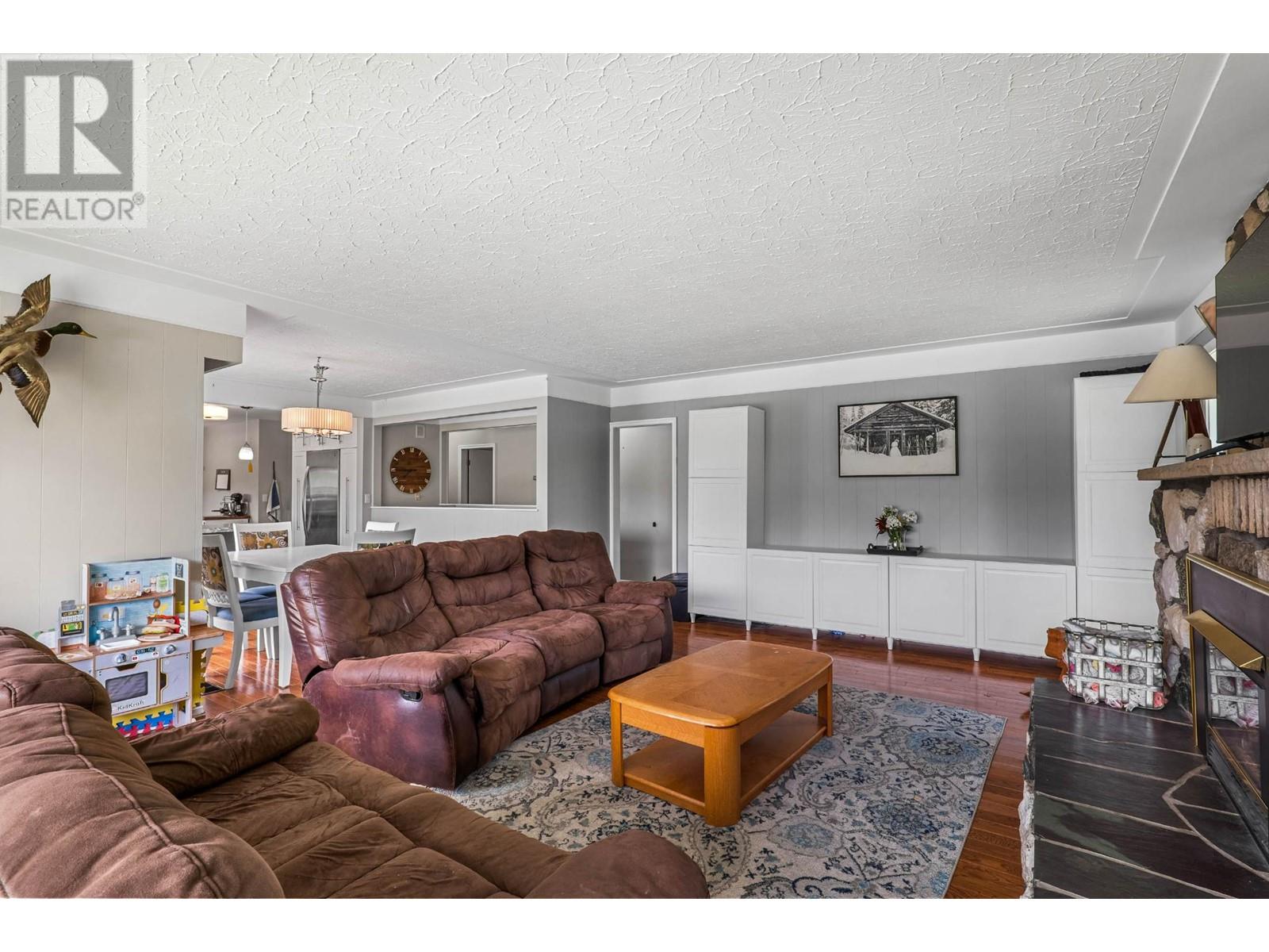 211 Blueberry Place, Kamloops, British Columbia  V2H 1M4 - Photo 7 - 180122