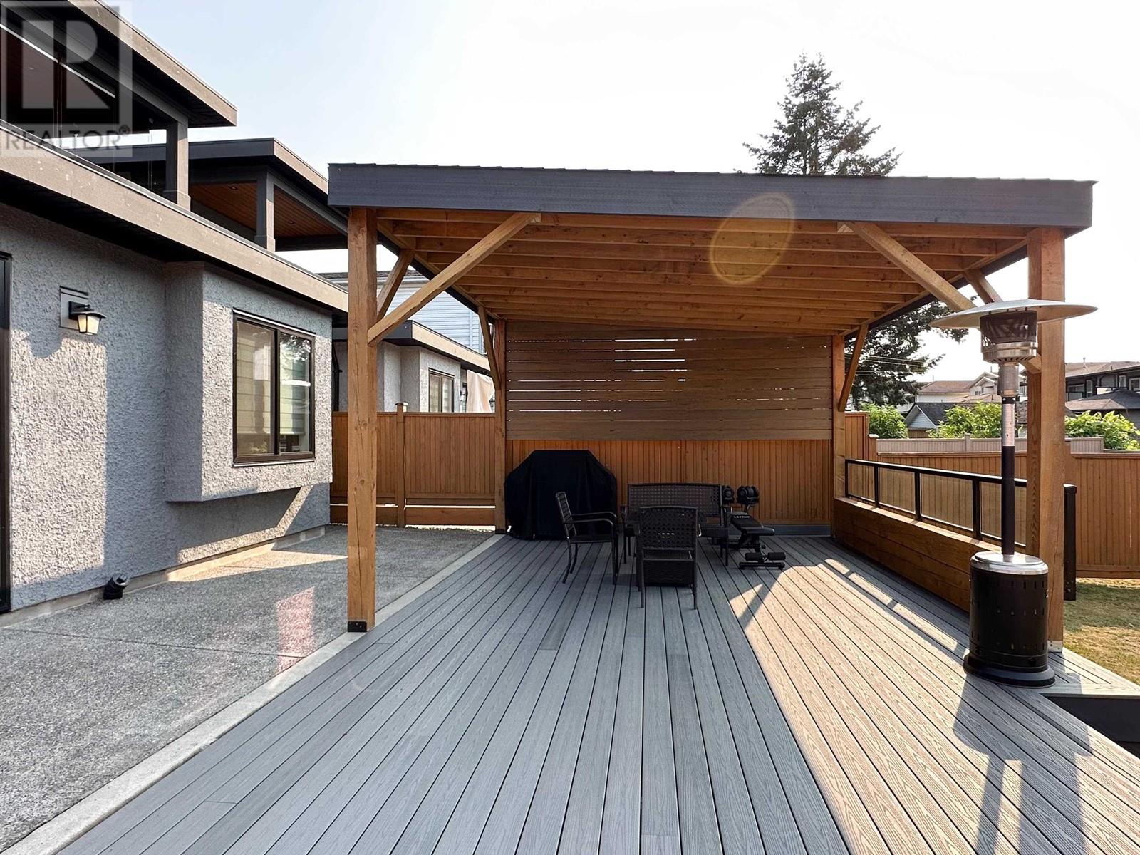 7377 11th Avenue, Burnaby, British Columbia  V3N 2N2 - Photo 32 - R2911092