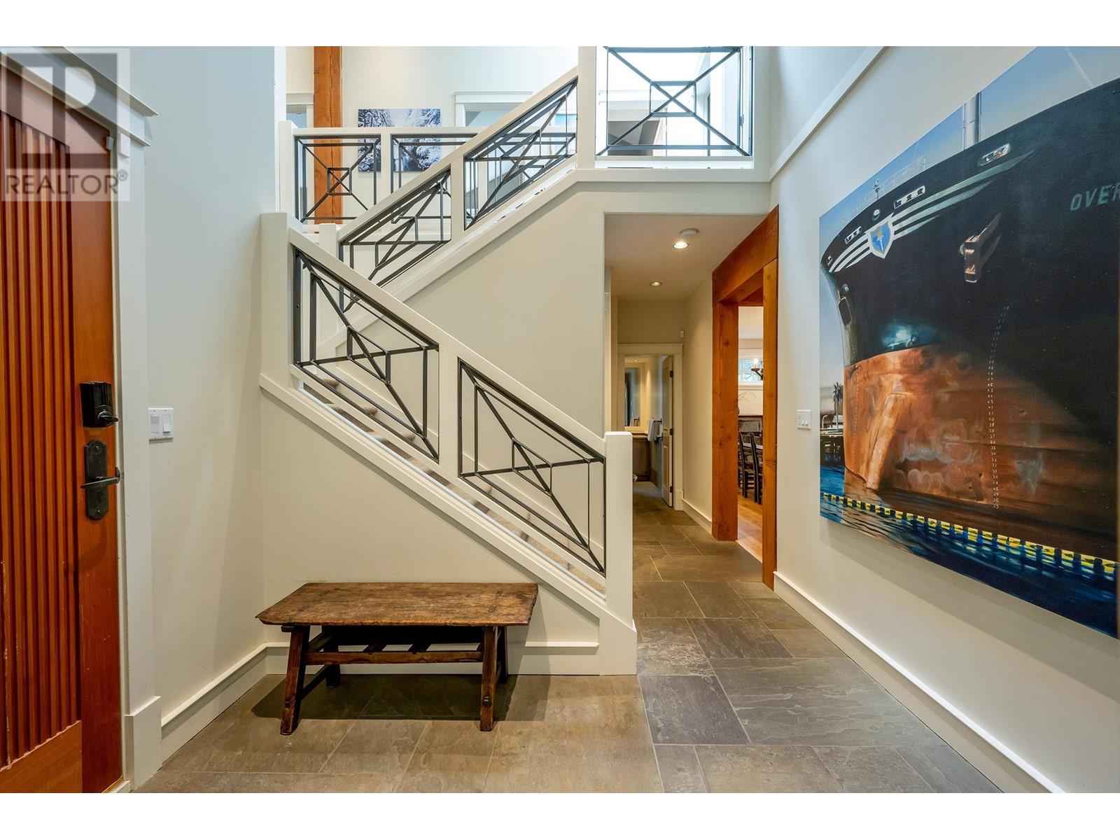 7313 Fitzsimmons Road South, Whistler, British Columbia  V8E 0E5 - Photo 11 - R2911091
