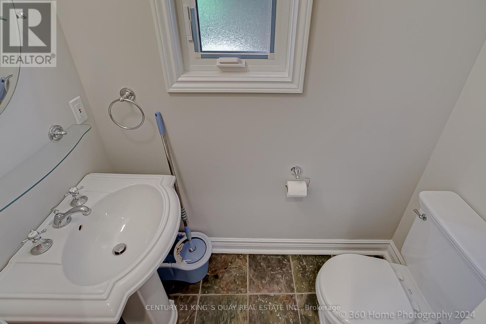 10 Pembury Avenue, Toronto (Bridle Path-Sunnybrook-York Mills), Ontario  M4N 3K4 - Photo 11 - C9234386