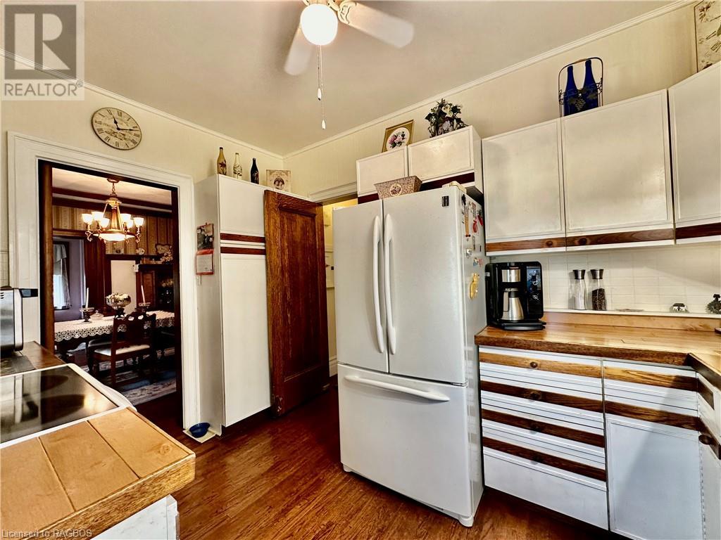 75 10th Street, Hanover, Ontario  N4N 1M9 - Photo 12 - 40627983