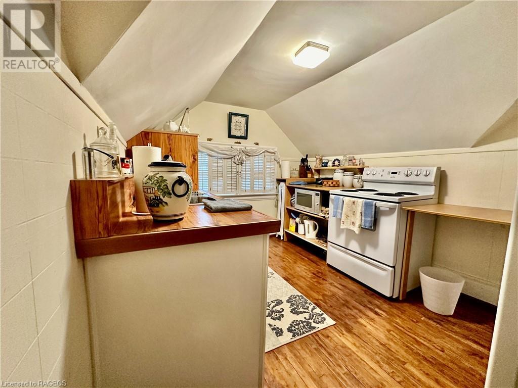 75 10th Street, Hanover, Ontario  N4N 1M9 - Photo 24 - 40627983
