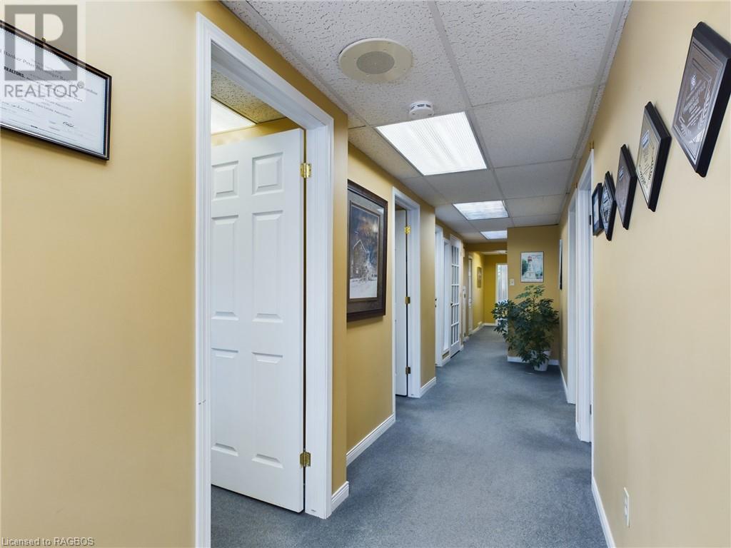926 Queen Street, Kincardine, Ontario  N2Z 2Y2 - Photo 4 - 40627951
