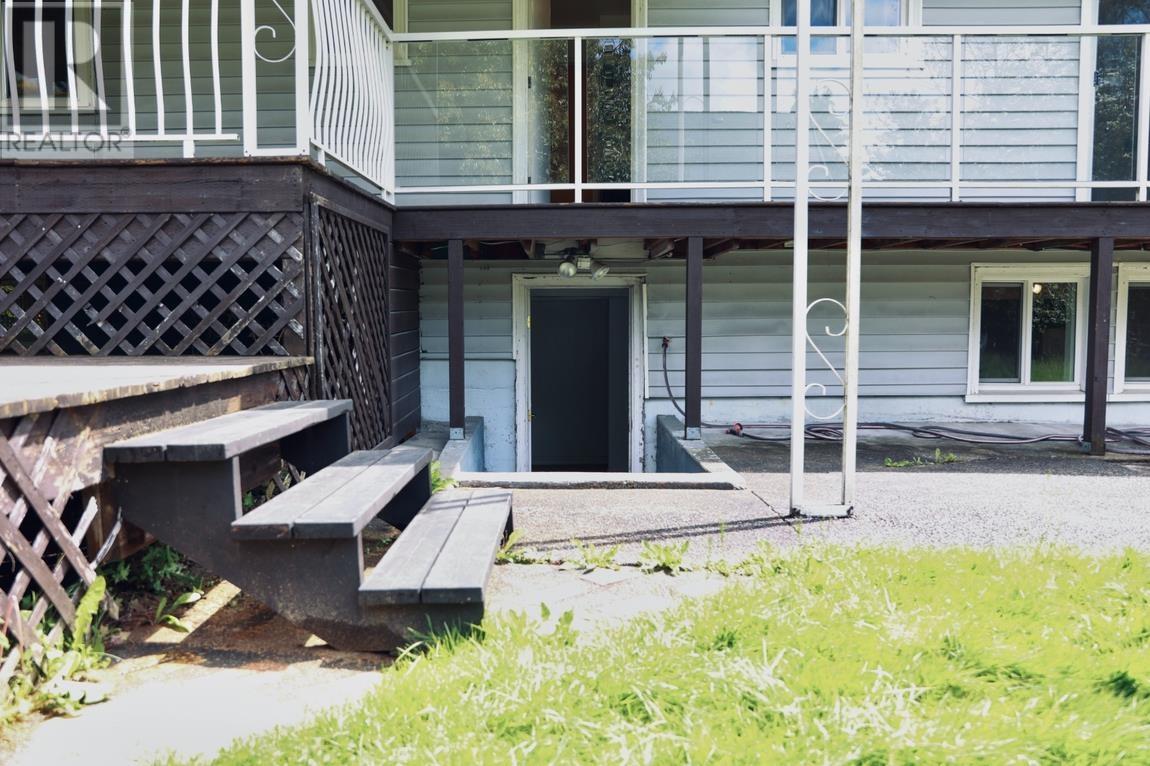 394 Blue Mountain Street, Coquitlam, British Columbia  V3K 4J8 - Photo 10 - R2911046