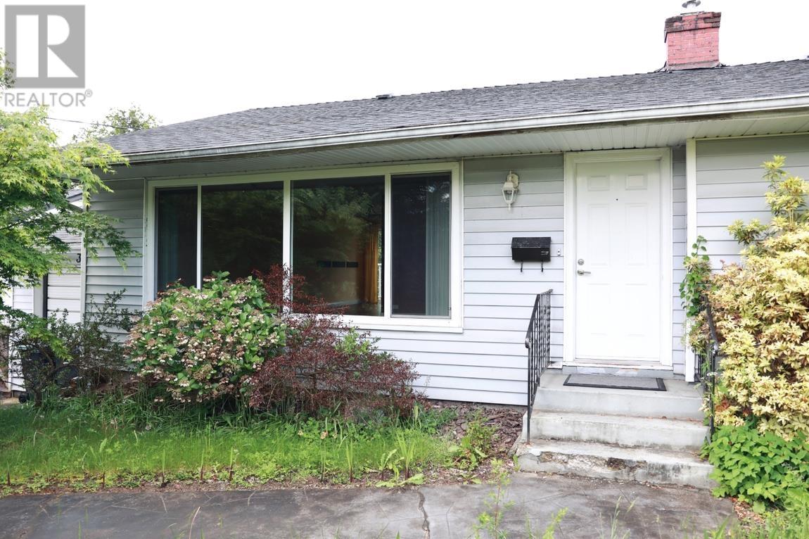 394 Blue Mountain Street, Coquitlam, British Columbia  V3K 4J8 - Photo 2 - R2911046