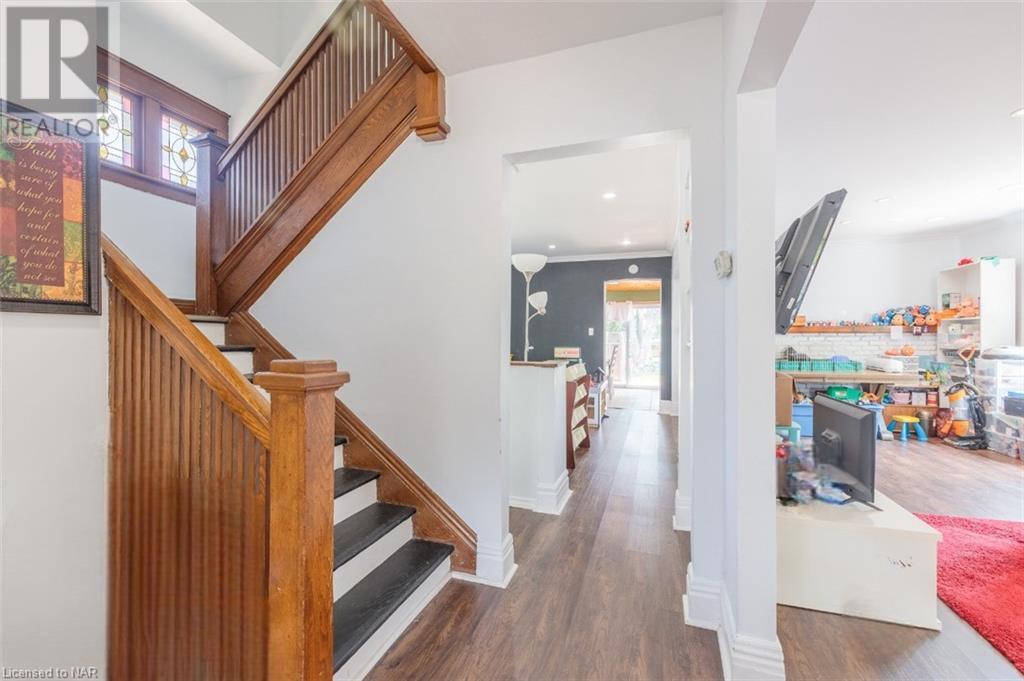 6558 Orchard Avenue, Niagara Falls, Ontario  L2G 4H5 - Photo 8 - 40628116