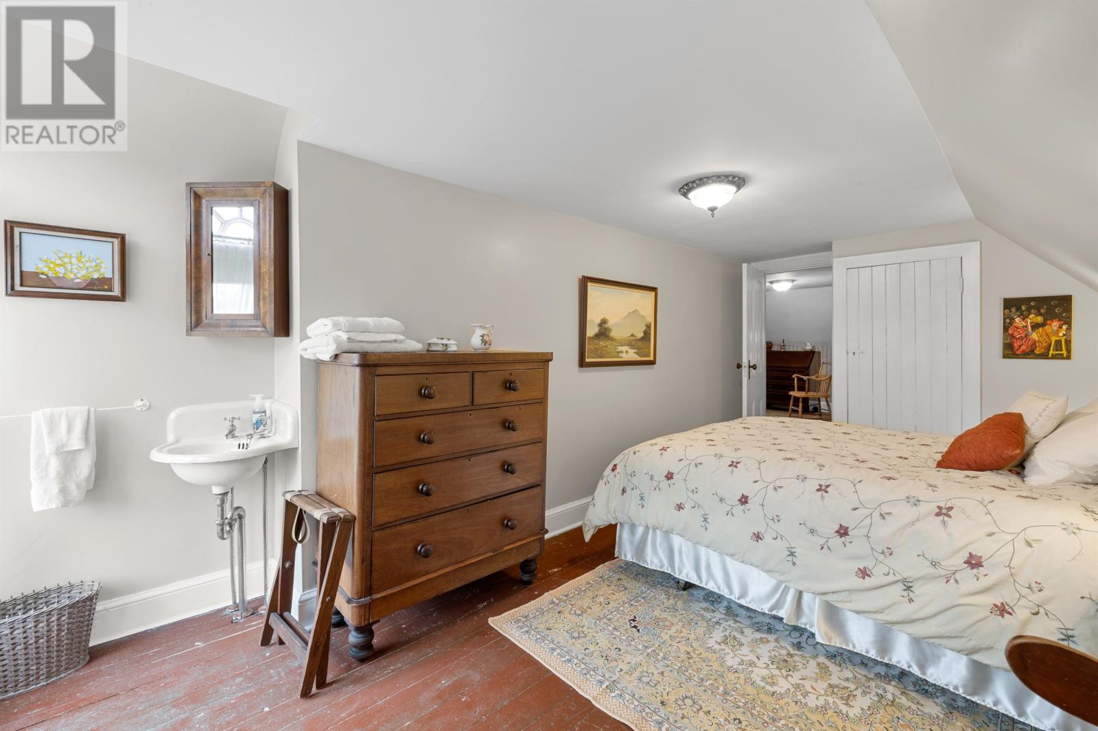 9 East Royalty Road, Georgetown, Prince Edward Island  C0A 1L0 - Photo 36 - 202418386
