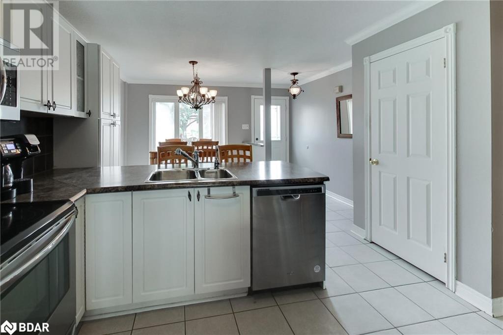 58 Downing Crescent, Barrie, Ontario  L4N 8V6 - Photo 10 - 40626656