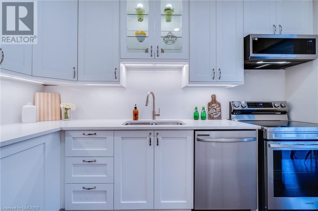 Image of property at 5021 PINEDALE Avenue Unit# 4