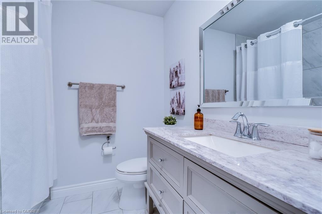 Image of property at 5021 PINEDALE Avenue Unit# 4