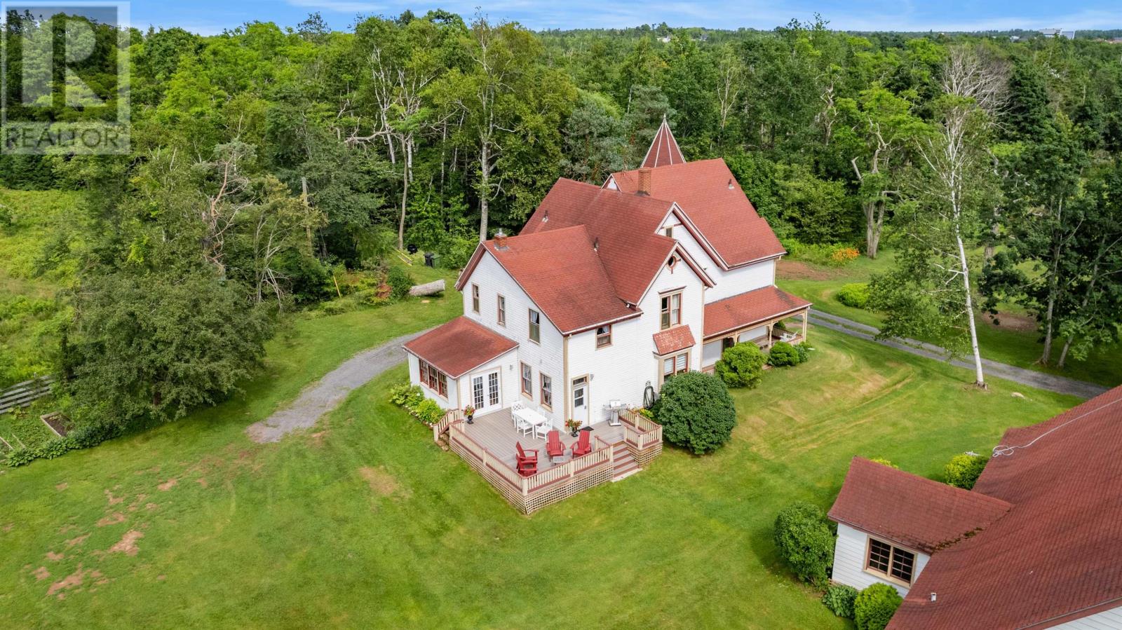 9 East Royalty Road, Georgetown, Prince Edward Island  C0A 1L0 - Photo 4 - 202418399