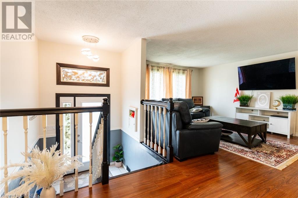 48 Rochelle Drive, Guelph, Ontario  N1K 1L2 - Photo 11 - 40627501
