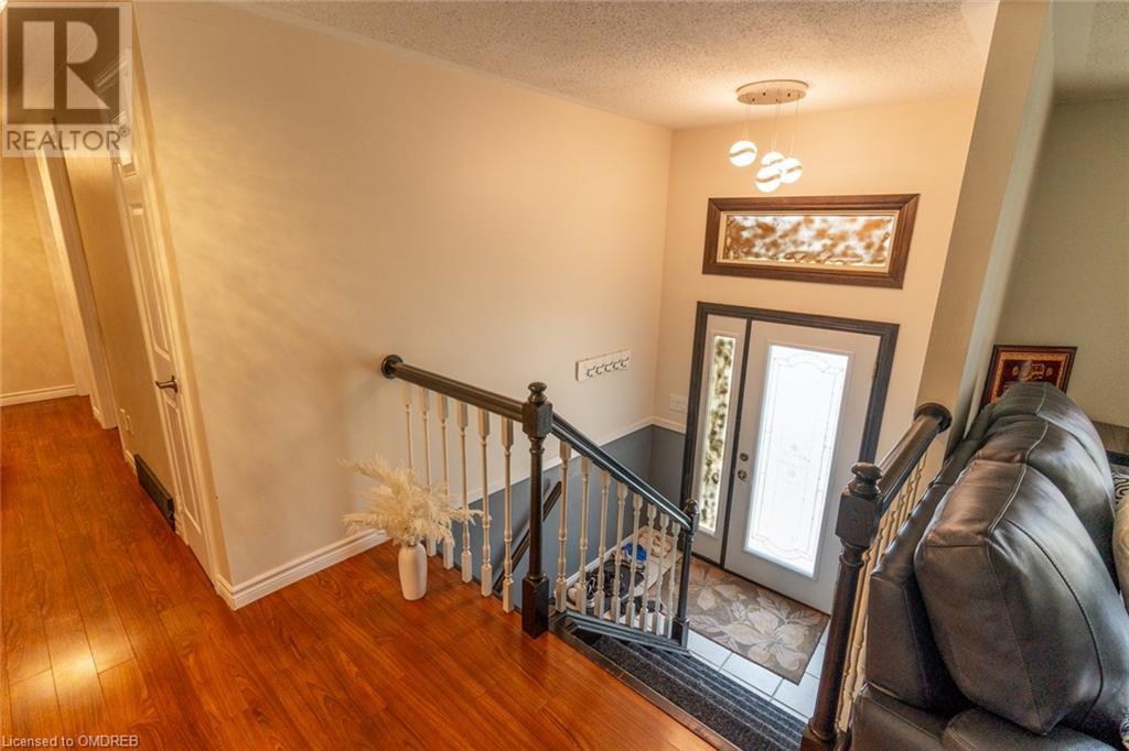 48 Rochelle Drive, Guelph, Ontario  N1K 1L2 - Photo 4 - 40627501