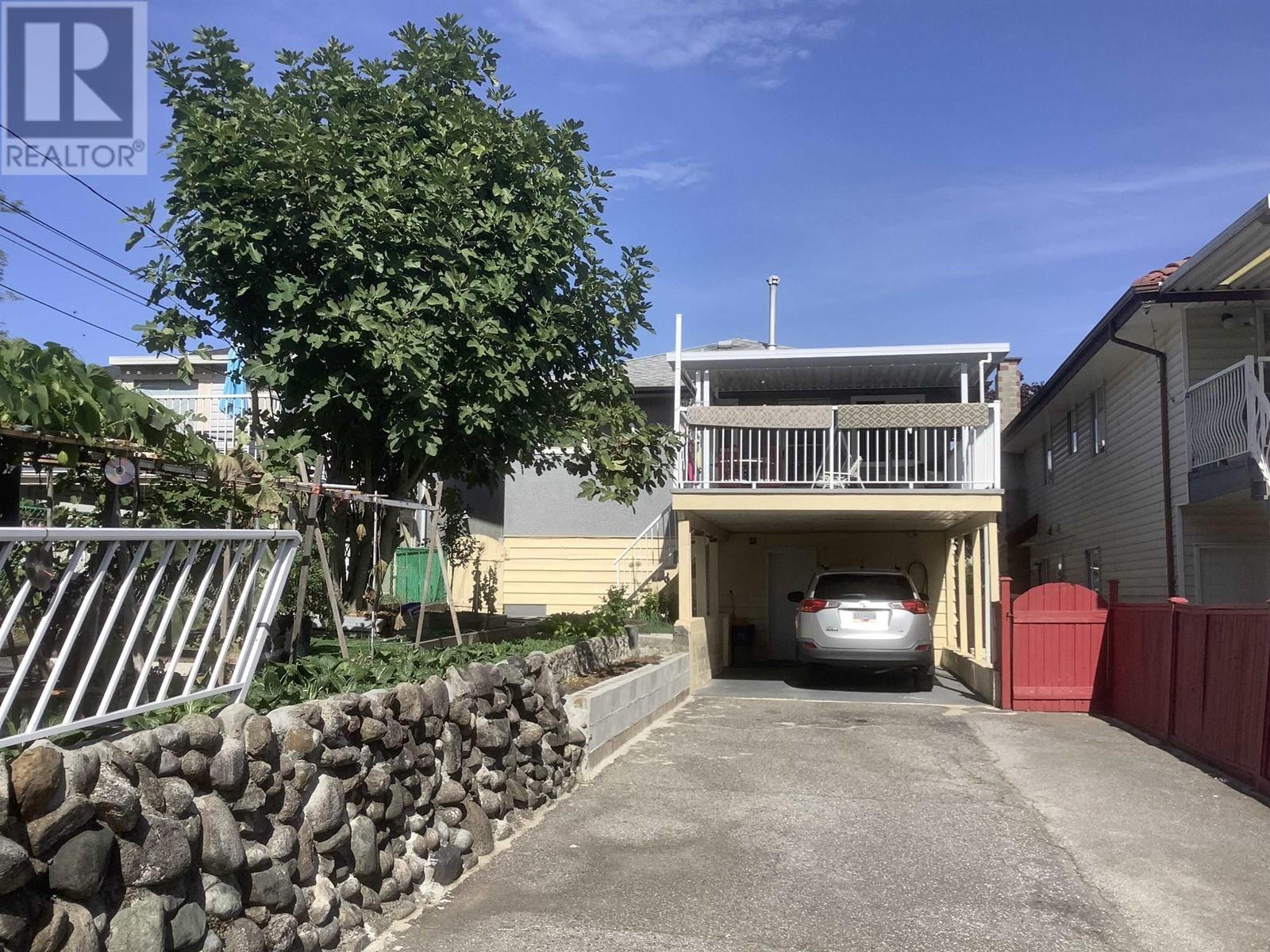 3312 Queens Avenue, Vancouver, British Columbia  V5R 4T8 - Photo 2 - R2911147