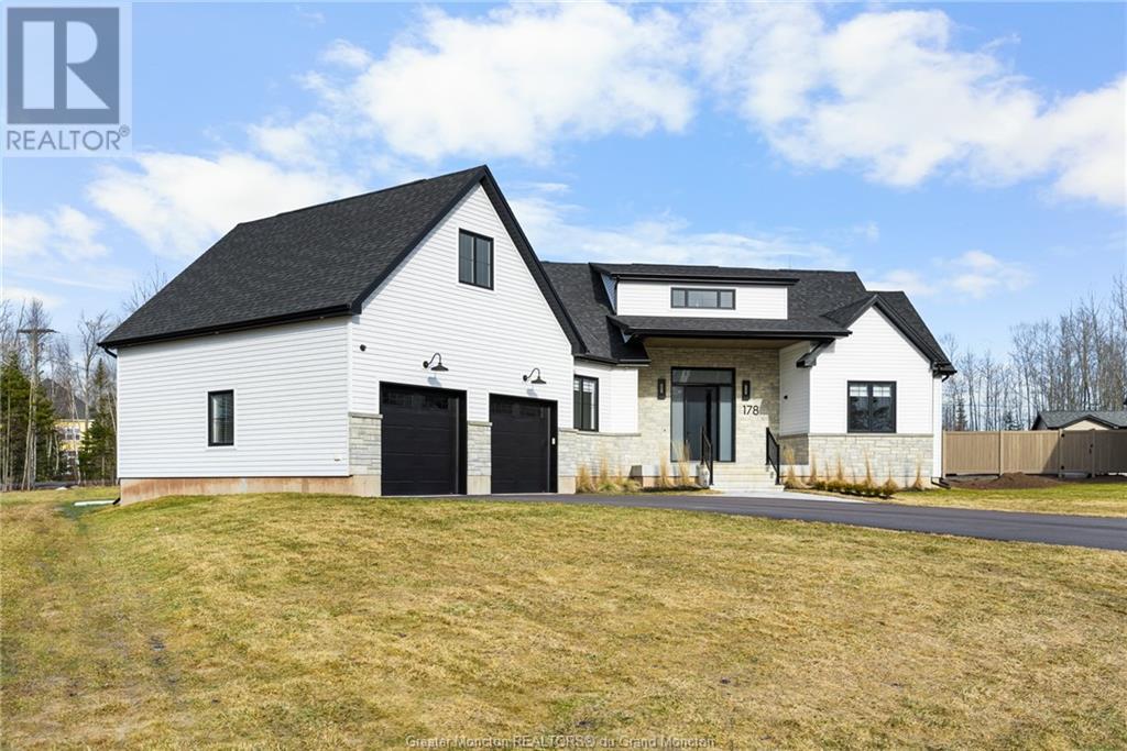 178 Bouchard, Dieppe, New Brunswick  E1A 9T9 - Photo 2 - M161418