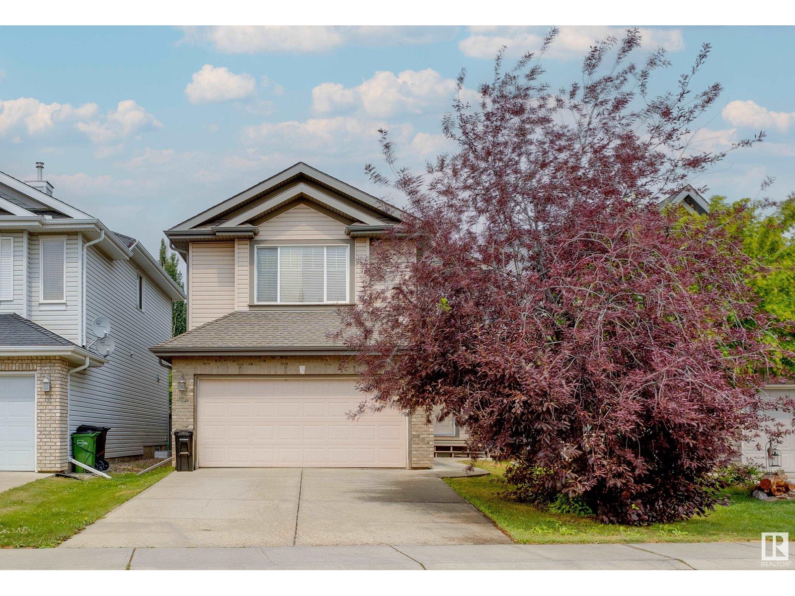 1050 Mckinney Gr Nw, Edmonton, Alberta  T6R 3S4 - Photo 1 - E4400041