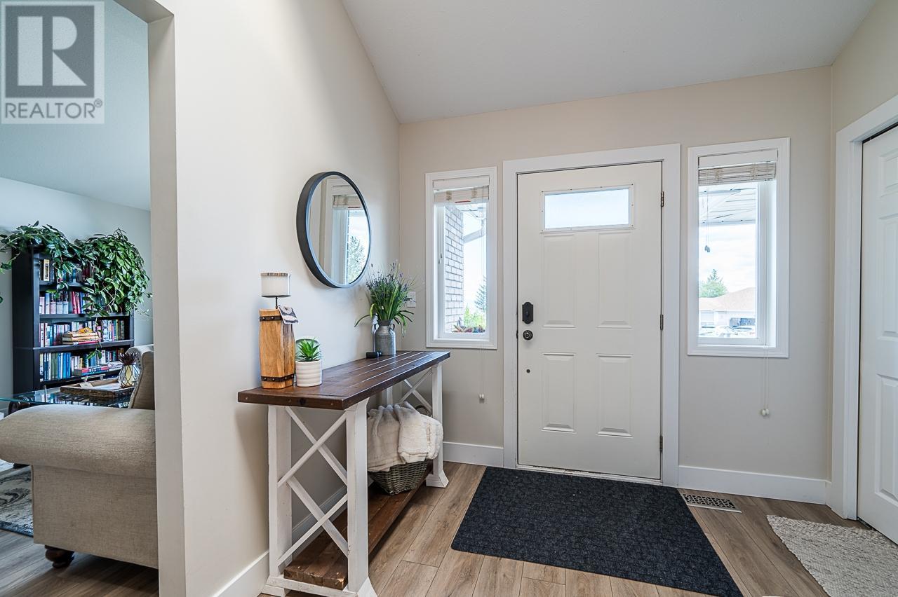 927 Heatherton Crt, Kamloops, British Columbia   - Photo 13 - 180127