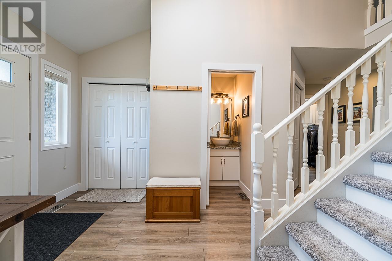 927 Heatherton Crt, Kamloops, British Columbia   - Photo 14 - 180127