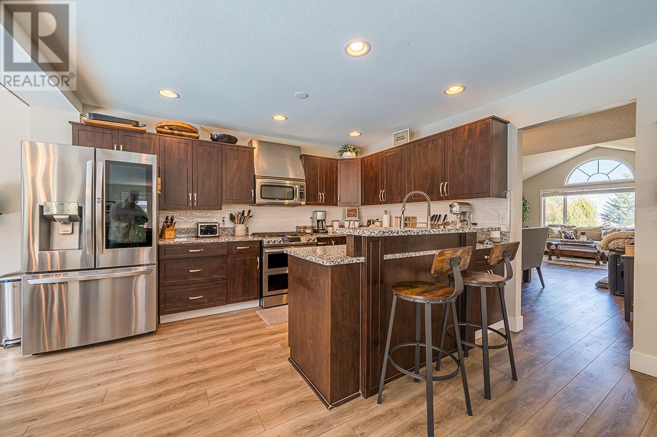 927 Heatherton Crt, Kamloops, British Columbia   - Photo 4 - 180127