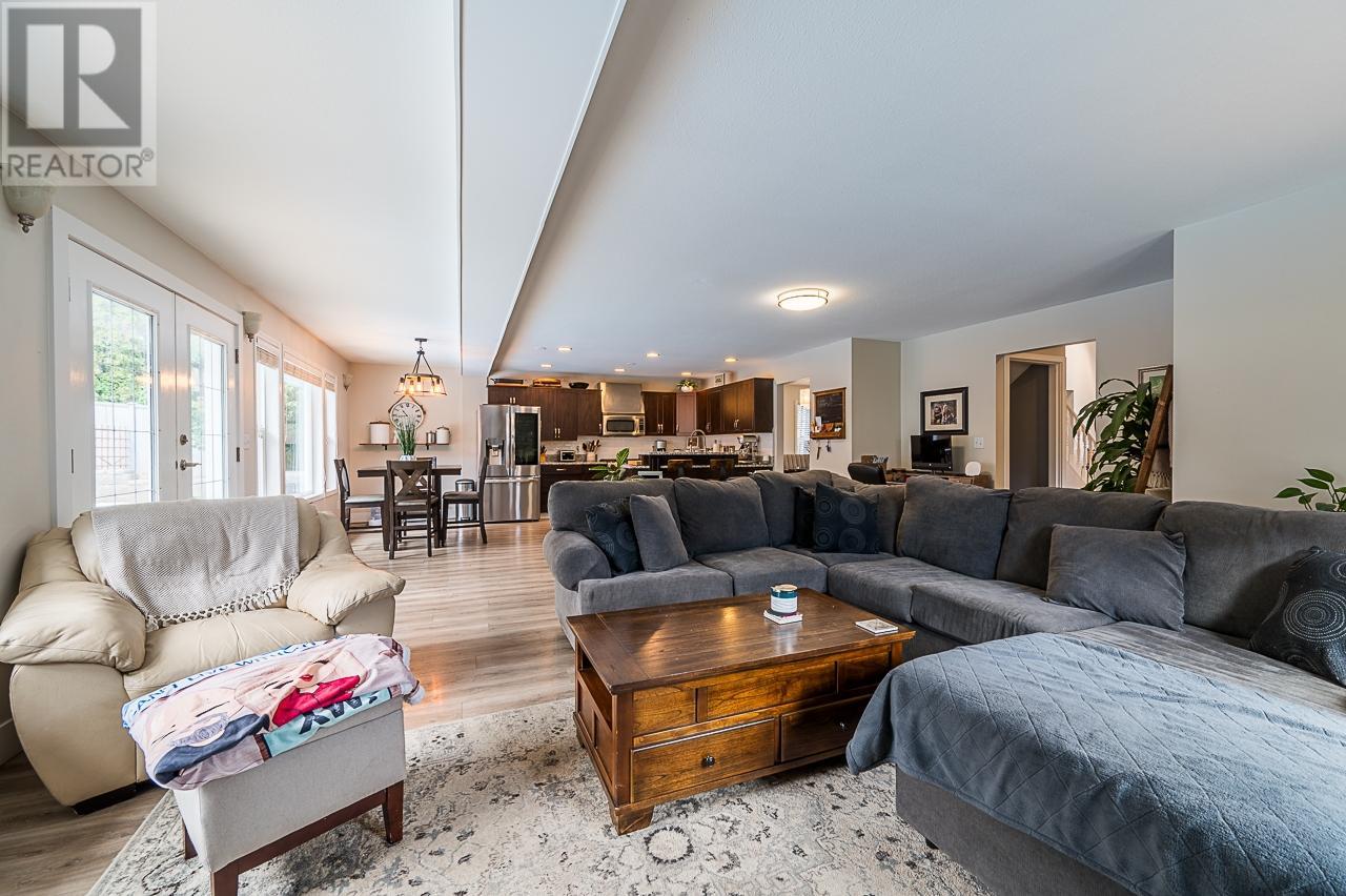 927 Heatherton Crt, Kamloops, British Columbia   - Photo 6 - 180127